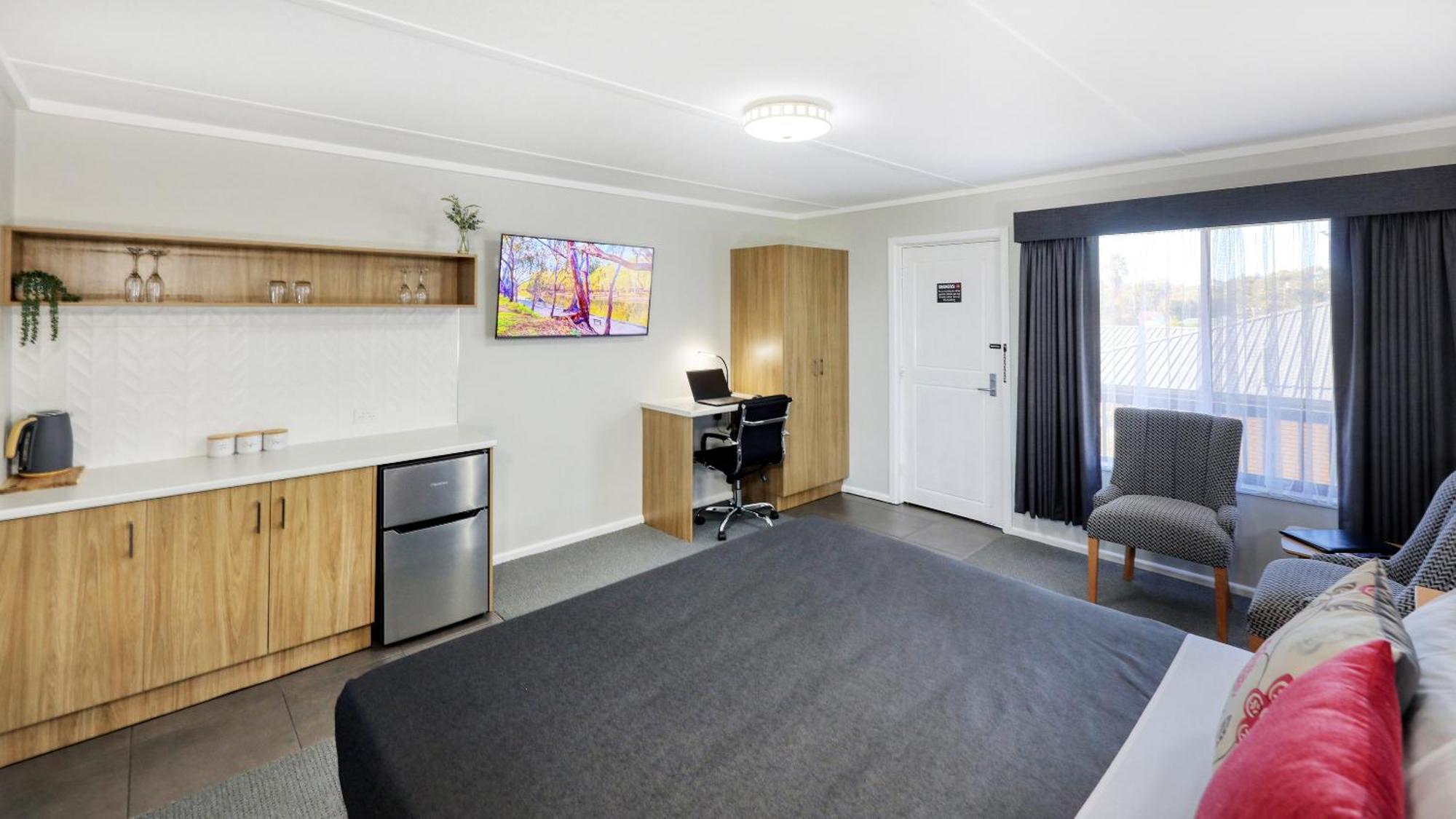 Deniliquin Motel Екстериор снимка