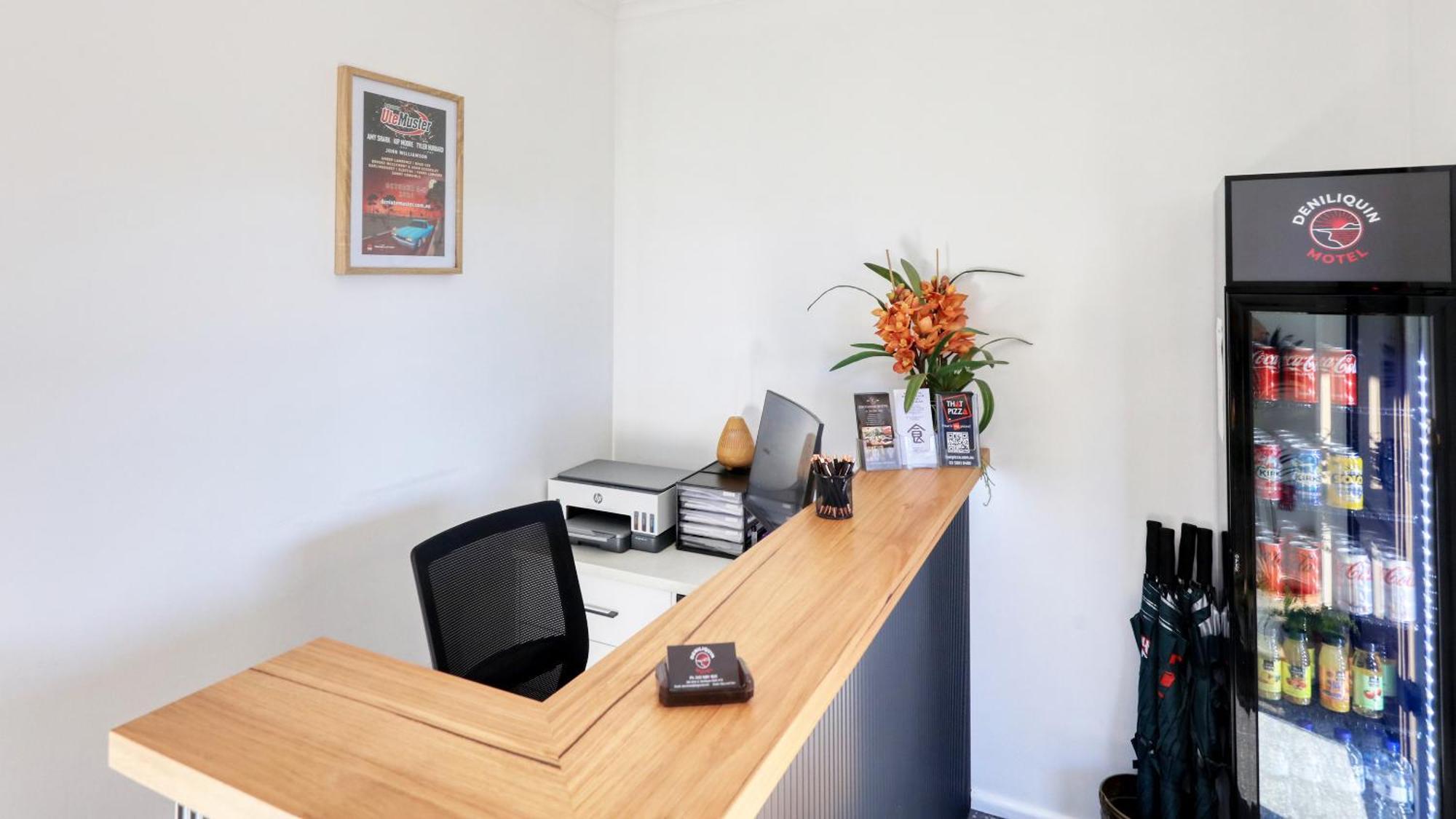 Deniliquin Motel Екстериор снимка